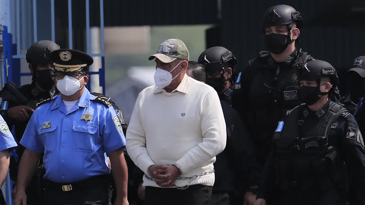 Extraditan a EU al ex director de la Policía de Honduras acusado de traficar cocaína